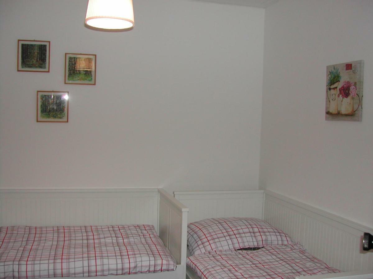 Haus Polly Apartment Strasshof an der Nordbahn Exterior photo